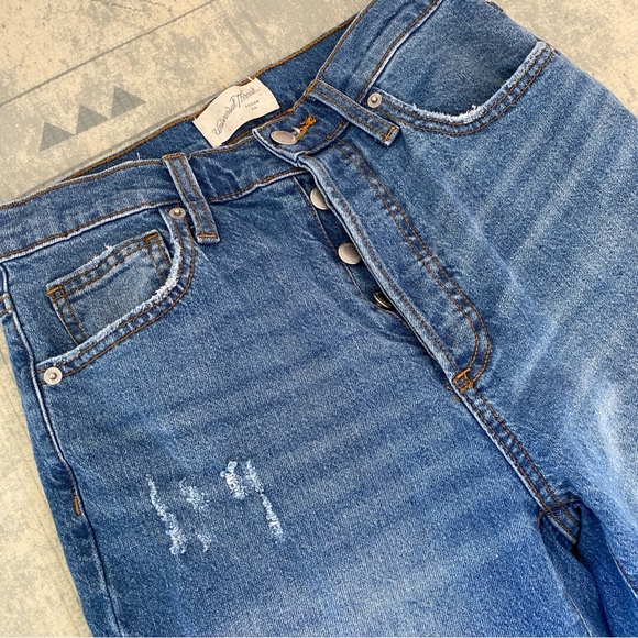 Universal Thread high-rise '90s straight jeans 4R - Picture 4 of 6